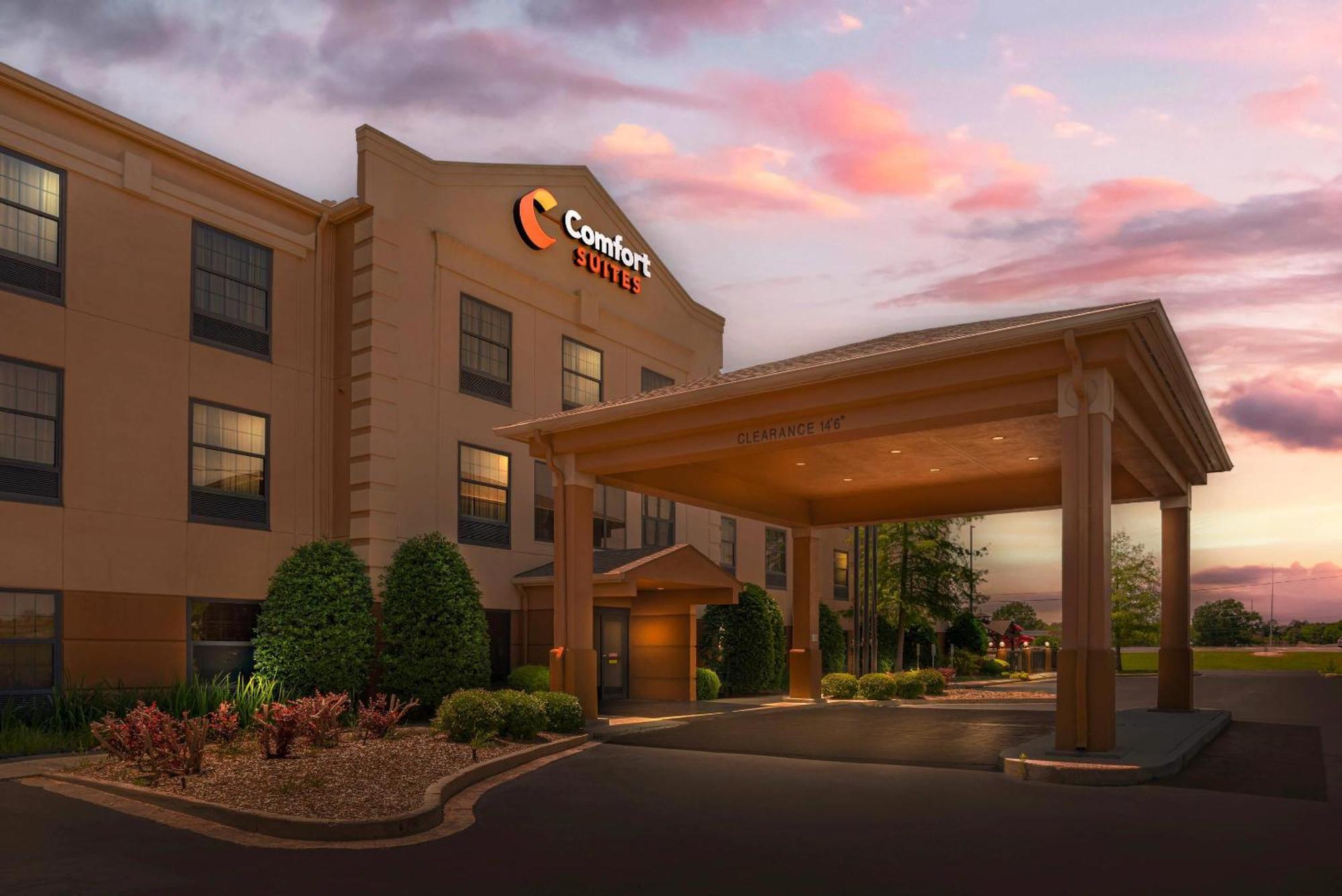 Comfort Suites Монро Экстерьер фото